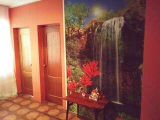 Гостиница У Олеси Лоо  Бюджетный двухместный номер с 2 отдельными кроватями-14